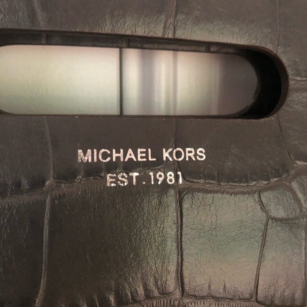 New: Michael Kors Tilda Clutch w Optional Strap. Moc Croc Embossed Leather. - Picture 7 of 14